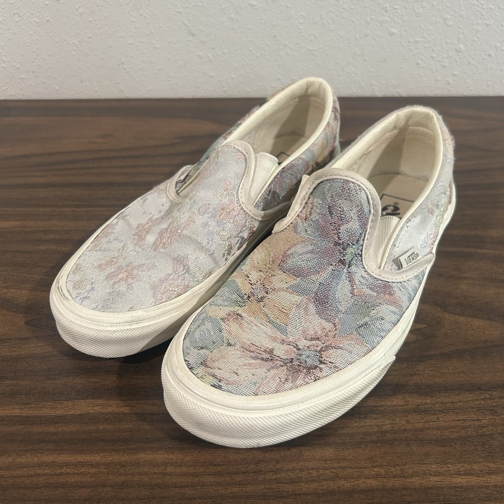 VANS Classic Slip-On Tapestry Floral Sneakers Womens Size 8.5 Urban Outfitters - Picture 8 of 10